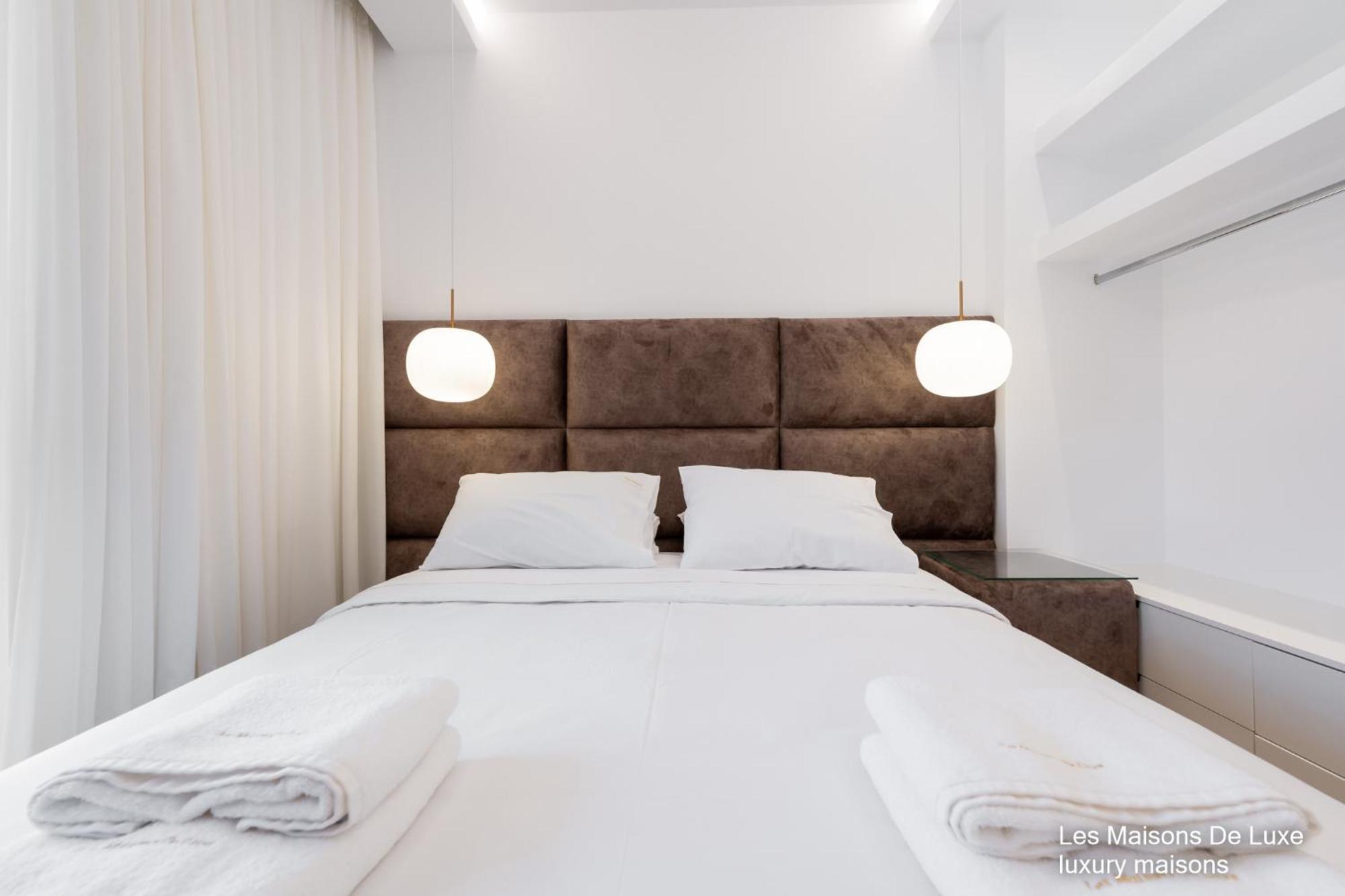 Les Maisons Deluxe By Rentalspro - Halkidiki Apartment